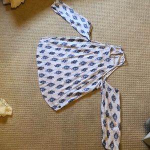 Hollister flowy patterned top